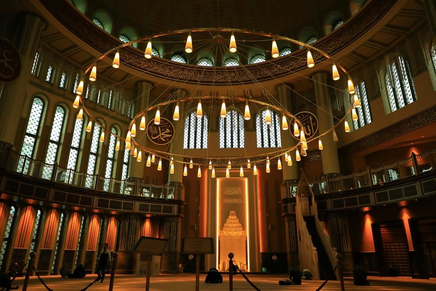 hidden lantern crest number